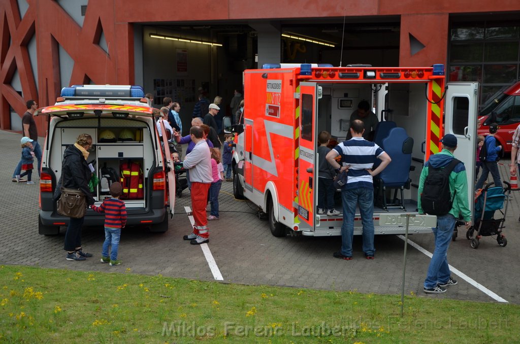 Tag der Offenen Tuer BF Koeln Weidenpesch Scheibenstr P064.JPG